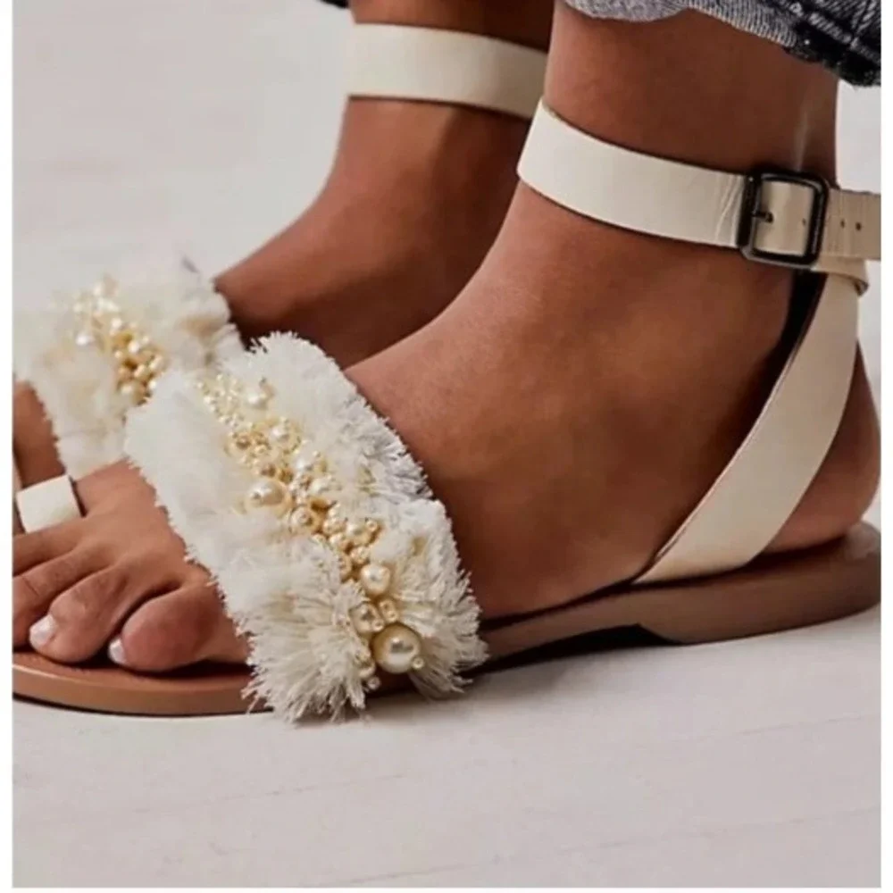 Free People Sun Peaks Pearl Fringed Toe Loop Sandals Leather Cream Women 38 7